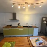 Maison Renovee En Pierres Sejour Spacieux Avec Jardin Et Terrasse Amenagee Pres Omaha & Bayeux A 5mn De La Tous Commerces Prázdninový dům Commes