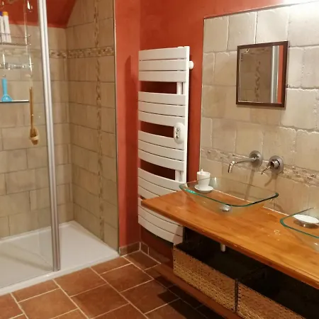 Casa vacanze Maison Renovee En Pierres Spacieux Avec Jardin Et Terrasse Aménagée Près Omaha Beach&bayeux à 5mn De La Tous Commerces *