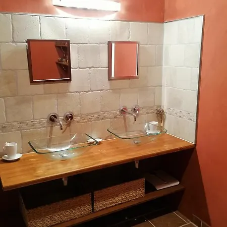 Vakantiehuis Maison Renovee En Pierres Sejour Spacieux Avec Jardin Et Terrasse Amenagee Pres Omaha & Bayeux A 5mn De La Tous Commerces