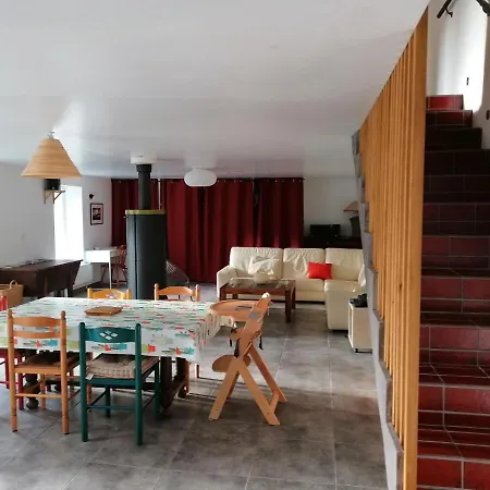Σπίτι διακοπών Maison Renovee En Pierres Sejour Spacieux Avec Jardin Et Terrasse Amenagee Pres Omaha & Bayeux A 5mn De La Tous Commerces *