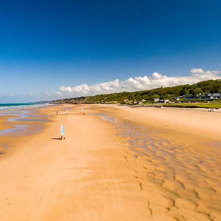 Maison Renovee En Pierres Spacieux Avec Jardin Et Terrasse Aménagée Près Omaha Beach&bayeux à 5mn De La Tous Commerces Casa vacanze