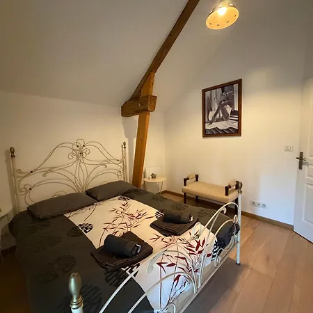 Casa vacanze Maison Renovee En Pierres Spacieux Avec Jardin Et Terrasse Aménagée Près Omaha Beach&bayeux à 5mn De La Tous Commerces *