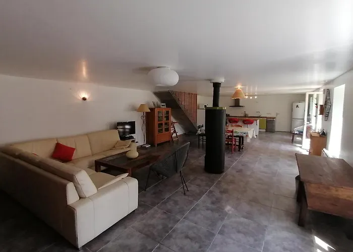 Maison Renovee En Pierres Spacieux Avec Jardin Et Terrasse Aménagée Près Omaha Beach&bayeux à 5mn De La Tous Commerces