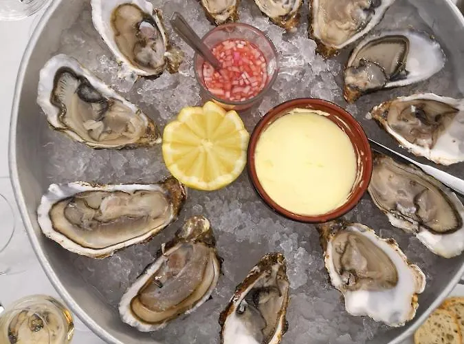 Maison Renovee En Pierres Spacieux Avec Jardin Et Terrasse Aménagée Près Omaha Beach&bayeux à 5mn De La Tous Commerces Hébergement de vacances *