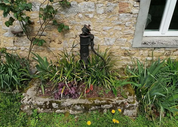 Maison Renovee En Pierres Spacieux Avec Jardin Et Terrasse Aménagée Près Omaha Beach&bayeux à 5mn De La Tous Commerces Hébergement de vacances