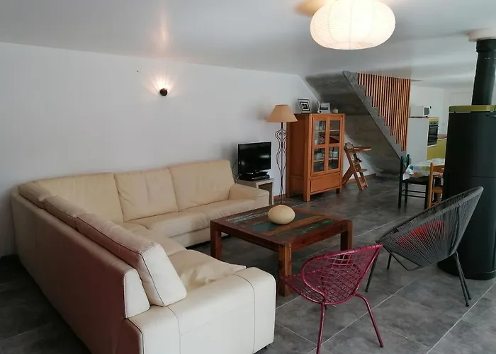 Maison Renovee En Pierres Spacieux Avec Jardin Et Terrasse Aménagée Près Omaha Beach&bayeux à 5mn De La Tous Commerces Hébergement de vacances *