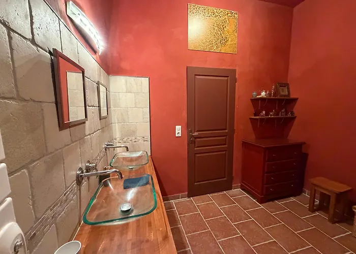 Maison Renovee En Pierres Spacieux Avec Jardin Et Terrasse Aménagée Près Omaha Beach&bayeux à 5mn De La Tous Commerces