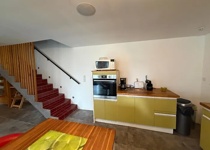 Maison Renovee En Pierres Spacieux Avec Jardin Et Terrasse Aménagée Près Omaha Beach&bayeux à 5mn De La Tous Commerces Commes