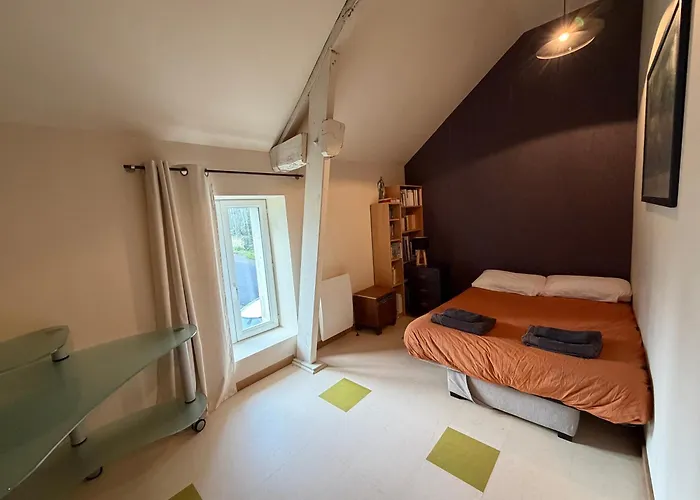 Hébergement de vacances Maison Renovee En Pierres Spacieux Avec Jardin Et Terrasse Aménagée Près Omaha Beach&bayeux à 5mn De La Tous Commerces *