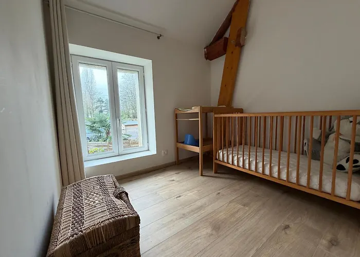 Maison Renovee En Pierres Spacieux Avec Jardin Et Terrasse Aménagée Près Omaha Beach&bayeux à 5mn De La Tous Commerces * Commes