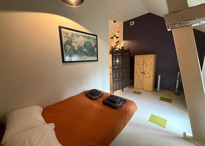 Maison Renovee En Pierres Spacieux Avec Jardin Et Terrasse Aménagée Près Omaha Beach&bayeux à 5mn De La Tous Commerces Hébergement de vacances *