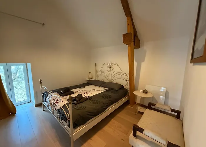 Maison Renovee En Pierres Spacieux Avec Jardin Et Terrasse Aménagée Près Omaha Beach&bayeux à 5mn De La Tous Commerces Hébergement de vacances *