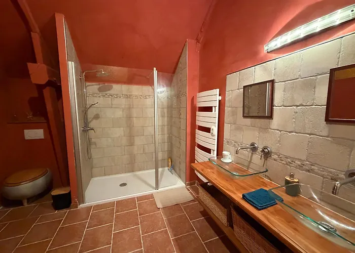 Maison Renovee En Pierres Spacieux Avec Jardin Et Terrasse Aménagée Près Omaha Beach&bayeux à 5mn De La Tous Commerces * Commes