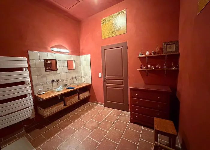 Maison Renovee En Pierres Spacieux Avec Jardin Et Terrasse Aménagée Près Omaha Beach&bayeux à 5mn De La Tous Commerces * Commes